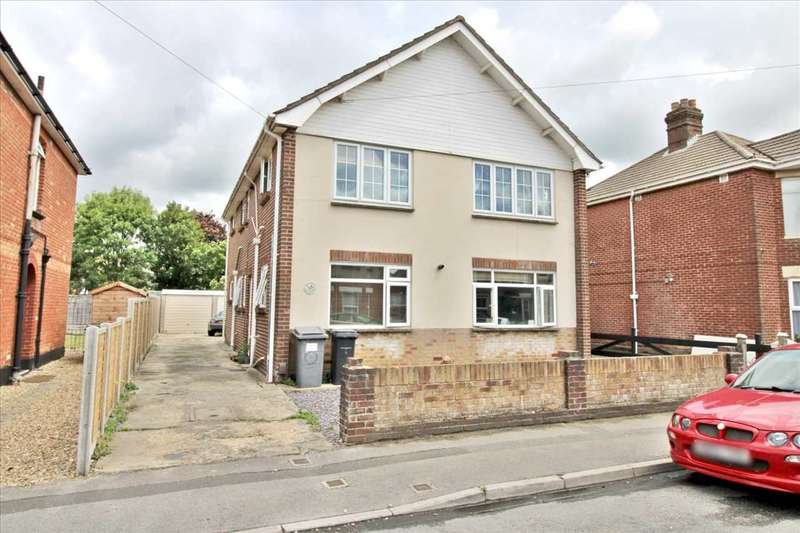 2 Bedroom Flat For Sale In Hankinson Road, Bournemouth, BH9