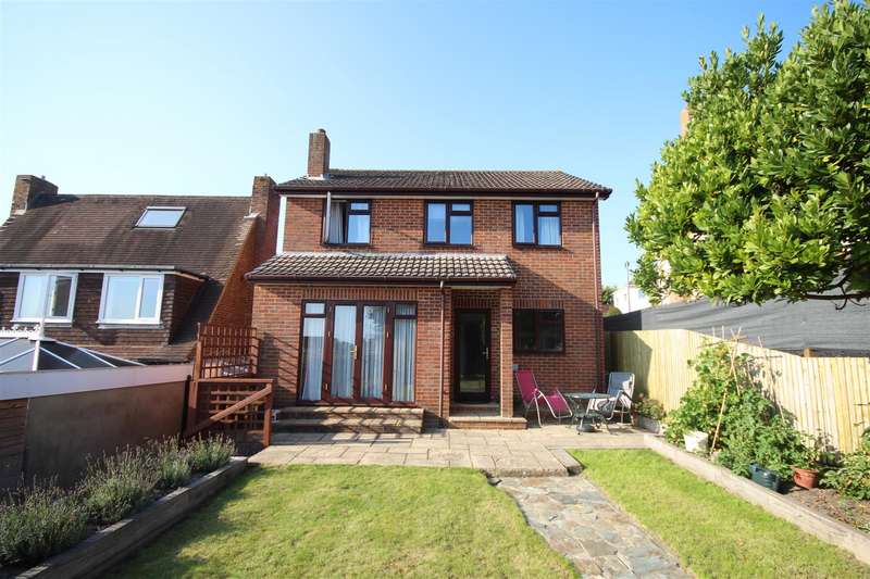 4 Bedroom Detached House For Sale In Ridgeway Road, Salisbury, SP1