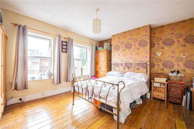 3 Bedroom Houses To Let In Aldershot Primelocation