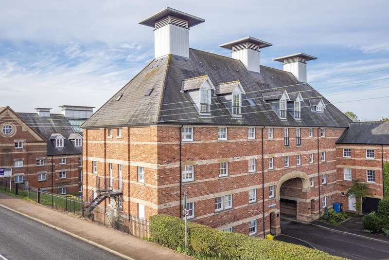 Houses for sale & to rent in CO10 9LL, BLUNDEN CLOSE,,Long Melford, Sudbury