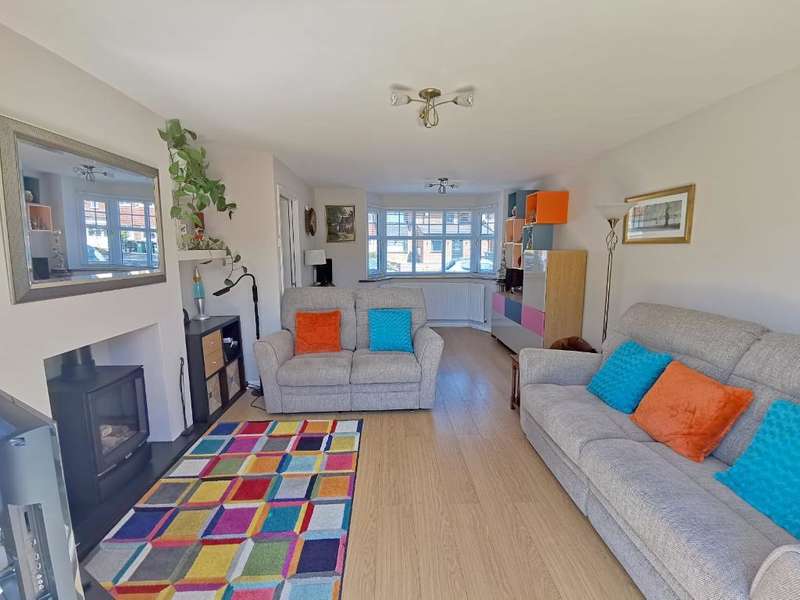 3 Bedroom SemiDetached House For Sale In Temple Meadows Road, West