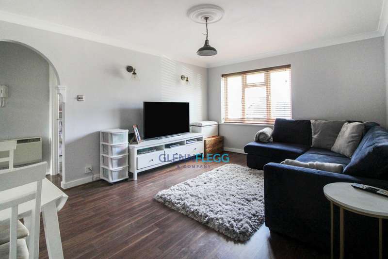 2 Bedroom Flat For Sale In High Street, Langley, SL3