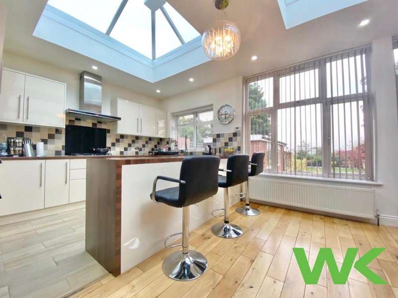 4 Bedroom Detached Property For Sale In Hollyhedge Road, West Bromwich, B71
