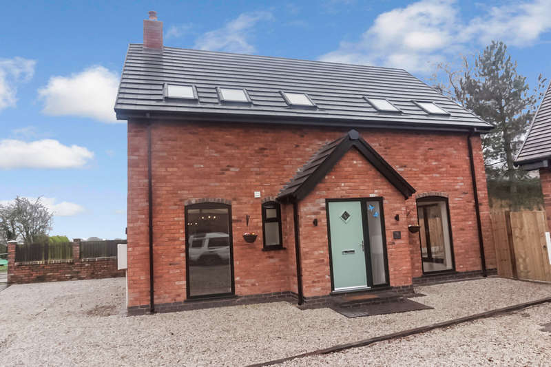 3 Bedroom Unique Property For Sale In Holly Lane, Wishaw, Sutton