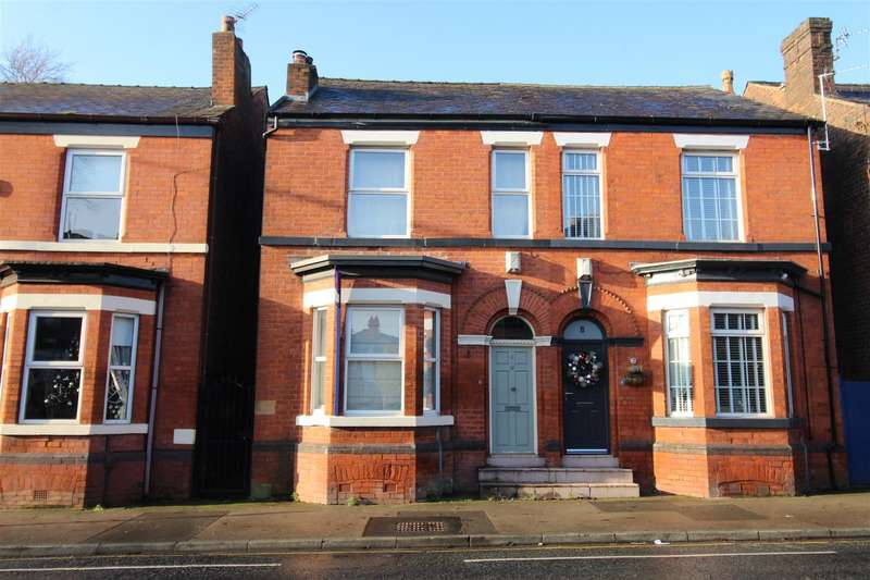 3 Bedroom SemiDetached House For Sale In Kenyon Road, Swinley, Wigan, WN1