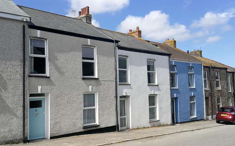 4 Bedroom Property To Rent In Lister Street, Falmouth, TR11