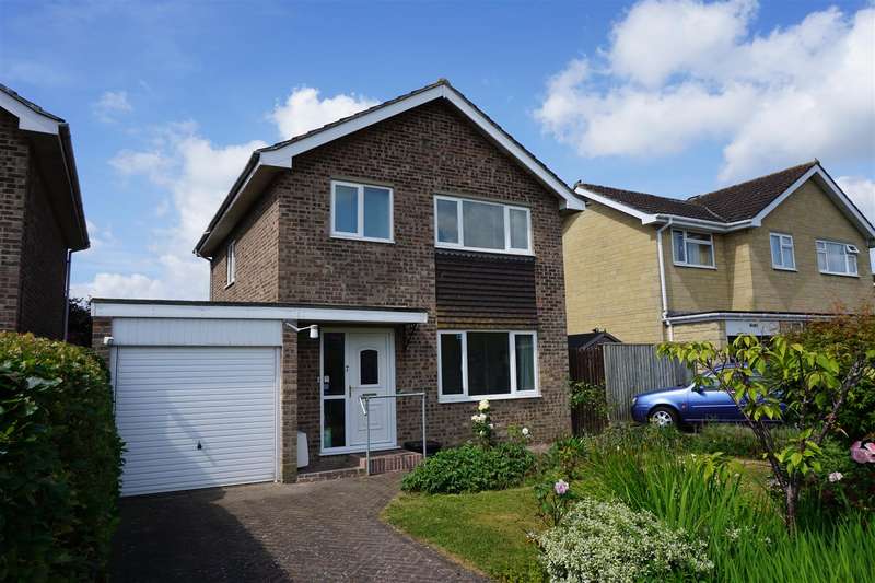 3 Bedroom Detached Property For Sale In Hollis Way, Southwick