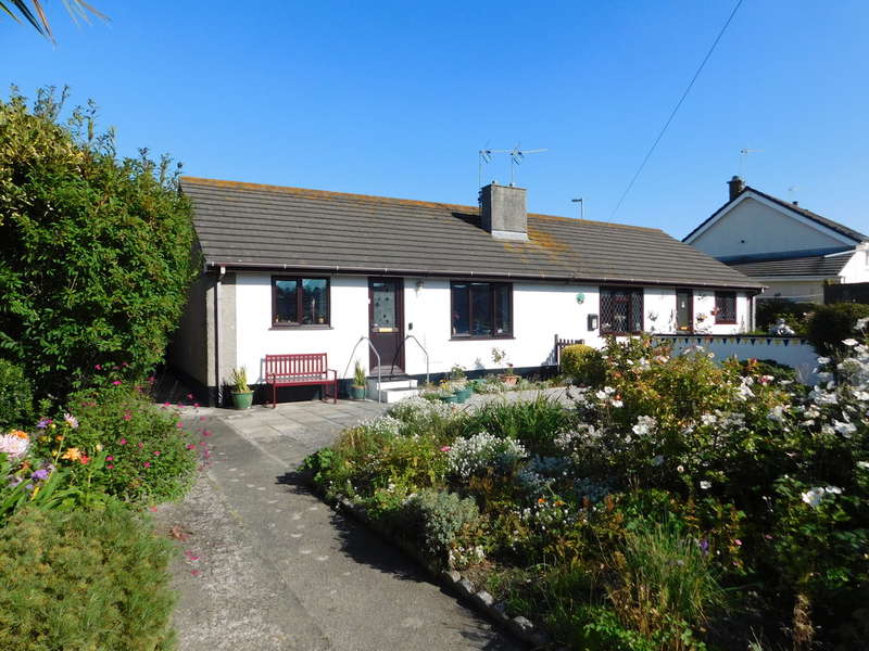 2 Bedroom SemiDetached Bungalow For Sale In Guildford Road, Hayle, TR27