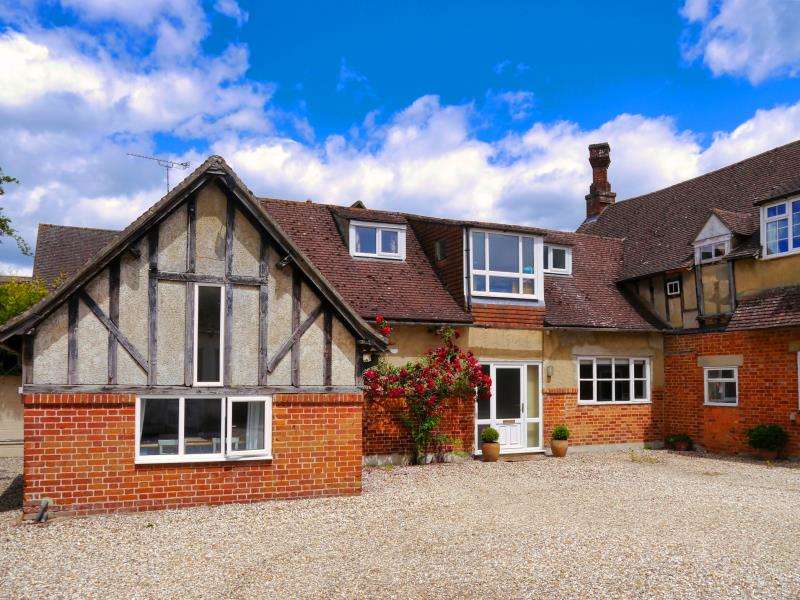 2 Bedroom Cottage To Rent In Upper Malmesbury, SN16