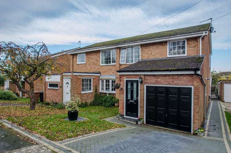 Houses for sale & to rent in SG4 9JQ, Sunnyside Road,,Hitchin Highbury