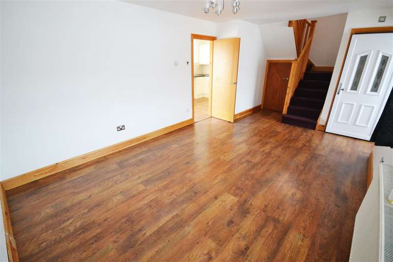 3 Bedroom Detached House For Sale In Errington Close, Chadwell St.mary