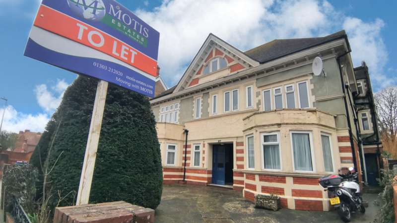 1 Bedroom Flat To Rent In Grimston Avenue, Folkestone, CT20