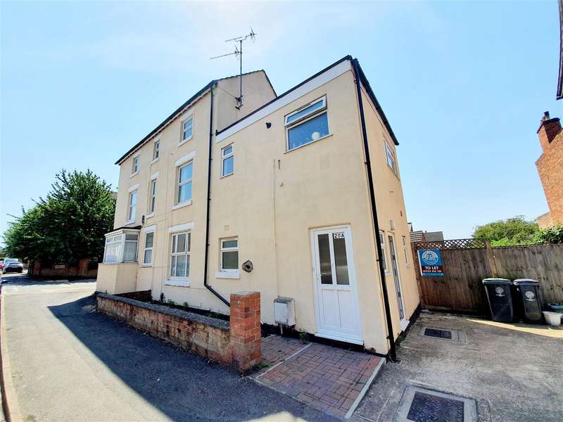 2 Bedroom Flat To Rent In Cromwell Road, Rushden, Northants, NN10