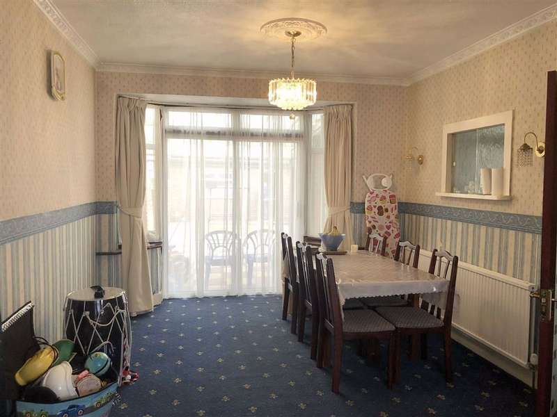 3 Bedroom Terraced House For Sale In Derwent Road, Southall, Middlesex, UB1