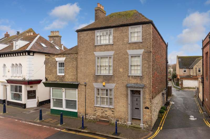 Houses for sale in Hythe, Kent