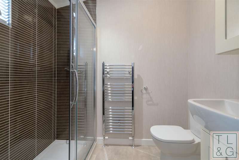 2 Bedroom Park Home For Sale In Broadway Road, Evesham, WR11