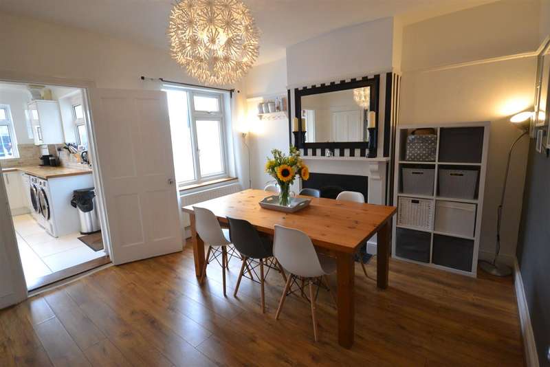 3 Bedroom Terraced House For Sale In Rectory Road, Little Thurrock, RM17