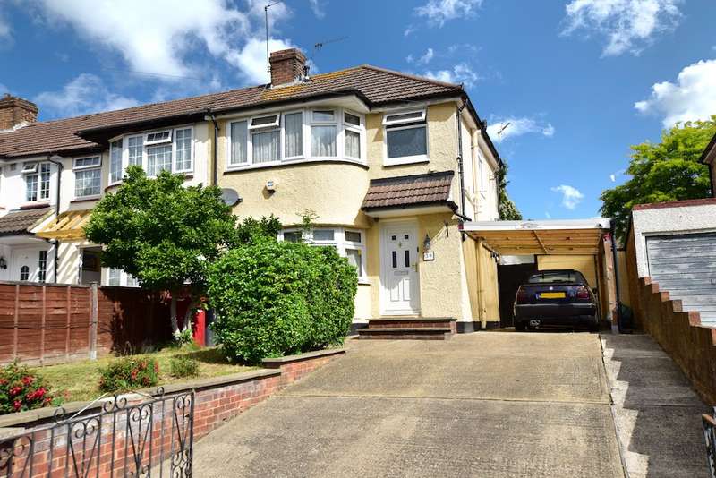 3 Bedroom End Of Terrace House For Sale In Cumberland Avenue, Slough, SL2