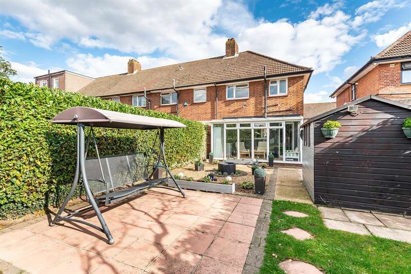 2 Bedroom End Of Terrace House For Sale In Beechwood Avenue, Hayes