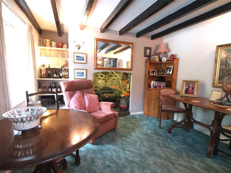 3 Bedroom Detached House For Sale In Newbridgeonwye, Llandrindod