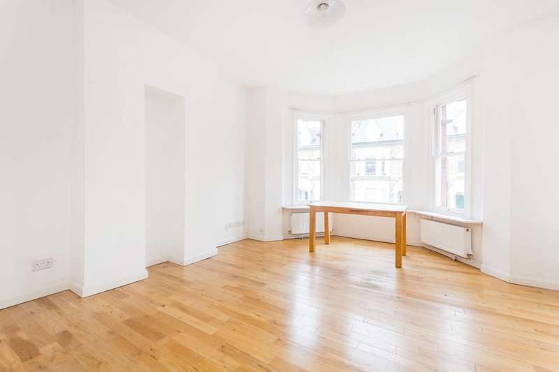 2 Bedroom Flat To Rent In Lime Grove, Shepherd's Bush, W12