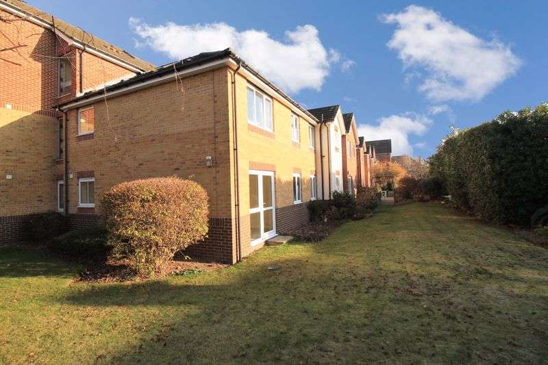 1 Bedroom Property For Sale In Kingswood Court, Chingford, E4
