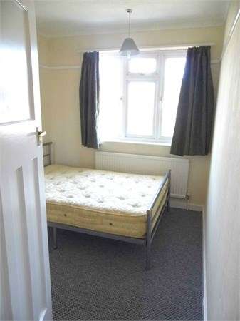 2 Bedroom Flat To Rent In Capthorne Court, Alexandra Avenue, Harrow, HA2