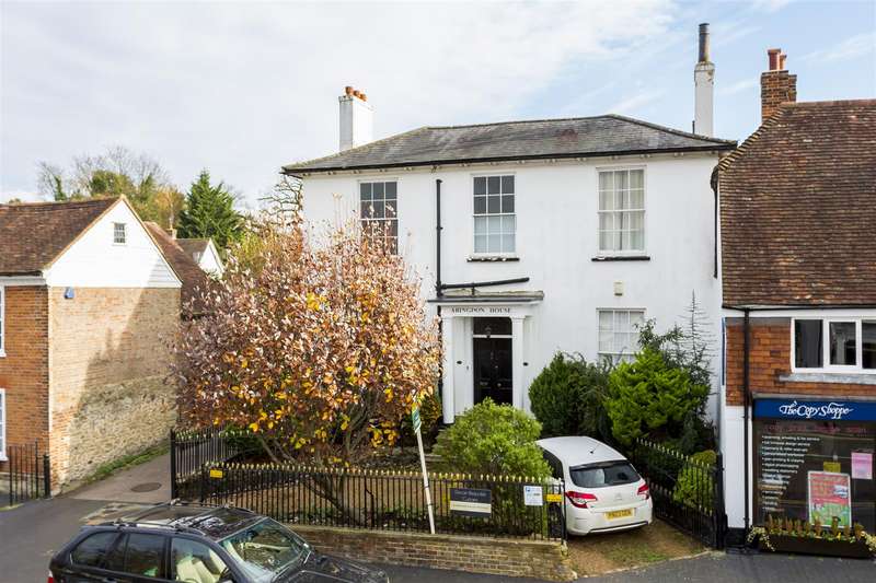 3 Bedroom Flat For Sale In High Street, West Malling, ME19