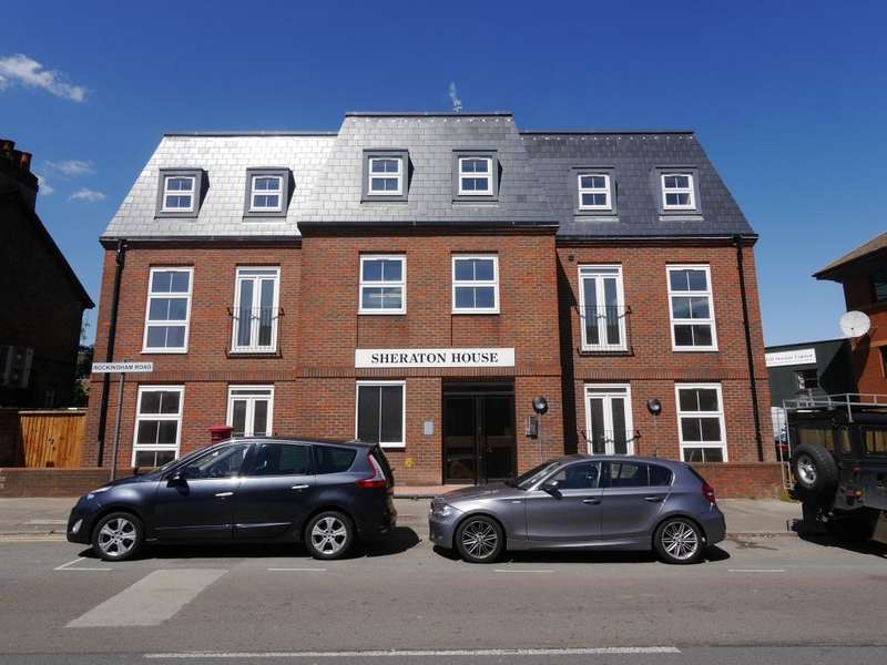 1 Bedroom Flat To Rent In Rockingham Road, Uxbridge, UB8
