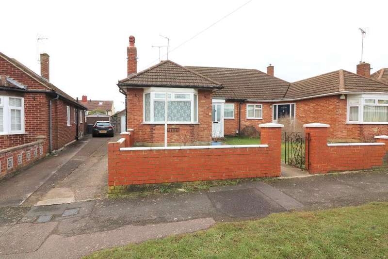 Houses for sale & to rent in LU3 3JF, Epping Way,,Sundon Park, Luton