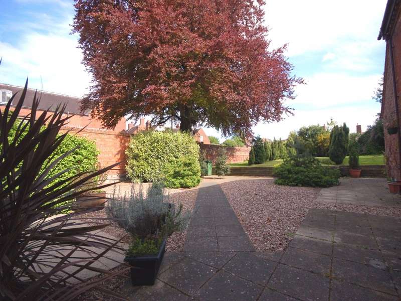 2 Bedroom SemiDetached House To Rent In 5 Jubilee Court, Bridgnorth, WV16