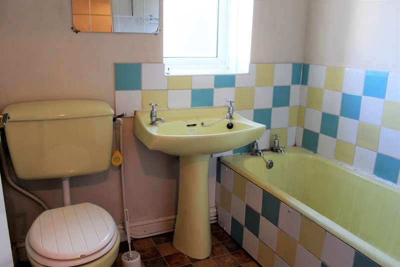 2 Bedroom Property For Sale In Clayton Road, Lidget Green, BD7