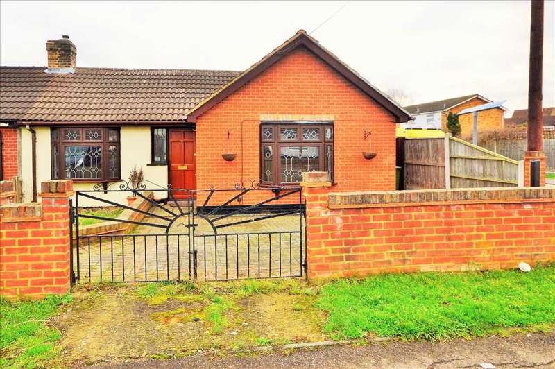 3 Bedroom Semi Detached Bungalow To Rent In Basildon Drive, Basildon, SS15