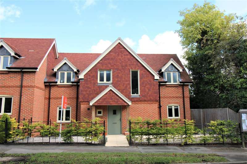 Houses for sale & to rent in RG8 9NY, Mead Lane, Basildon Reading