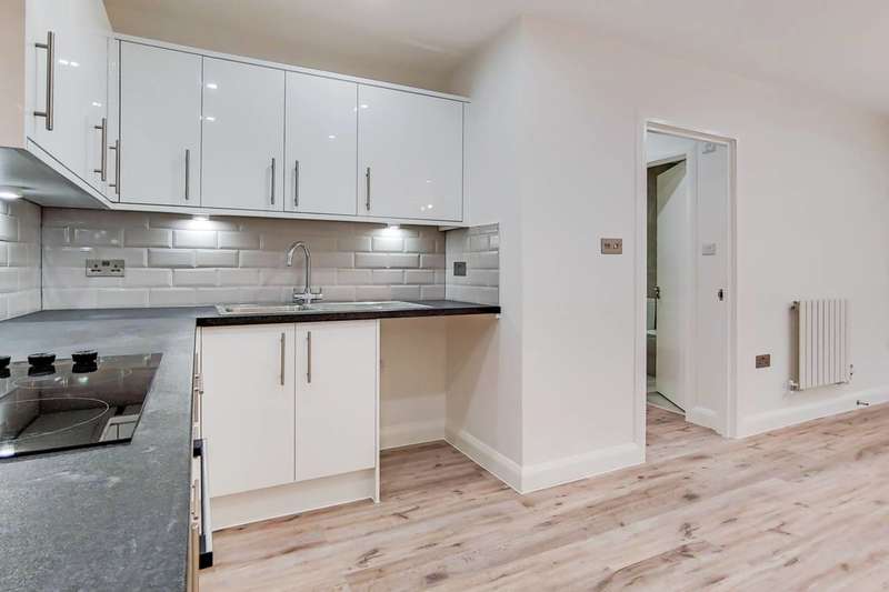 3 Bedroom Flat To Rent In Grosvenor Terrace, Camberwell, SE5
