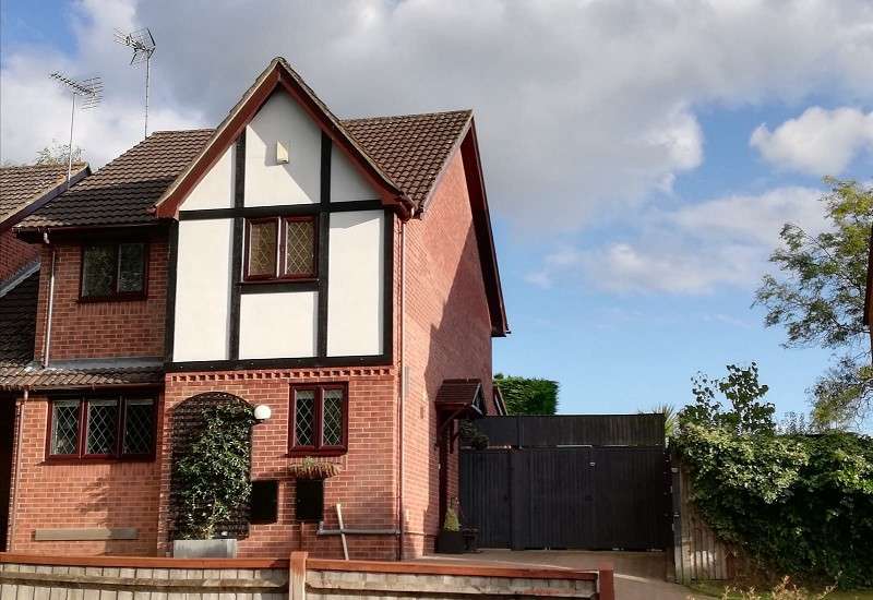 3 Bedroom Link Detached House For Sale In Upper Northam Road, Hedge End
