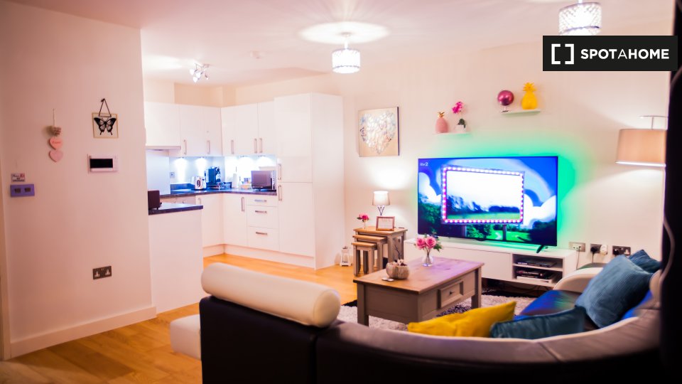2 Bedroom Flat To Rent In Apartment, EC1V