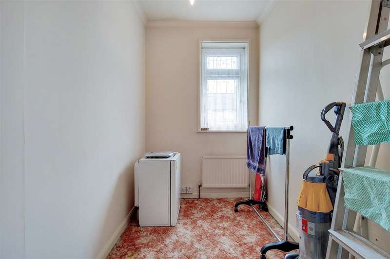 3 Bedroom House For Sale In Keynsham Road, Morden, SM4