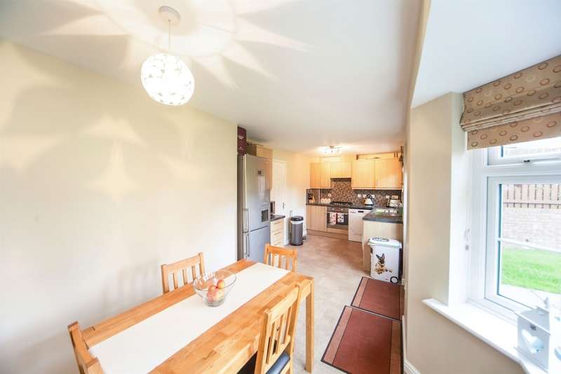 3 Bedroom Detached House For Sale In Llewellyns View, Gilfach Goch