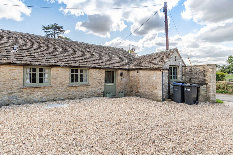 2 Bedroom Unique Property To Rent In Pinkney, Near Sherston, Malmesbury