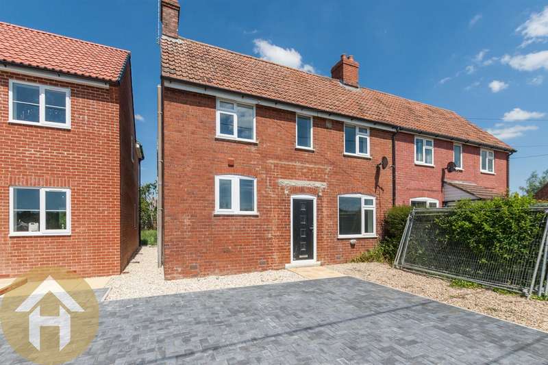 3 Bedroom Semi Detached House For Sale In Chippenham Road, Lyneham, , SN15