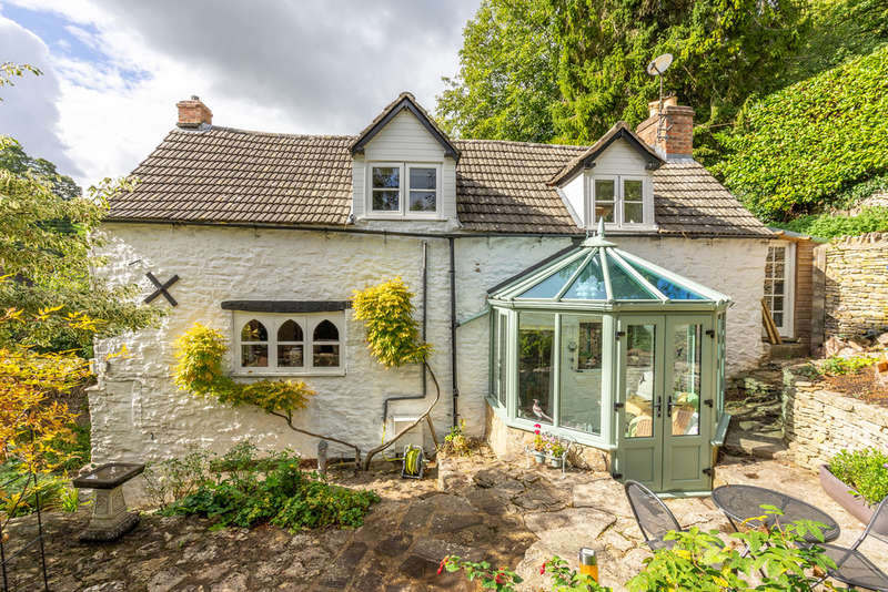 3 Bedroom Cottage To Rent In Downend, Horsley, GL6