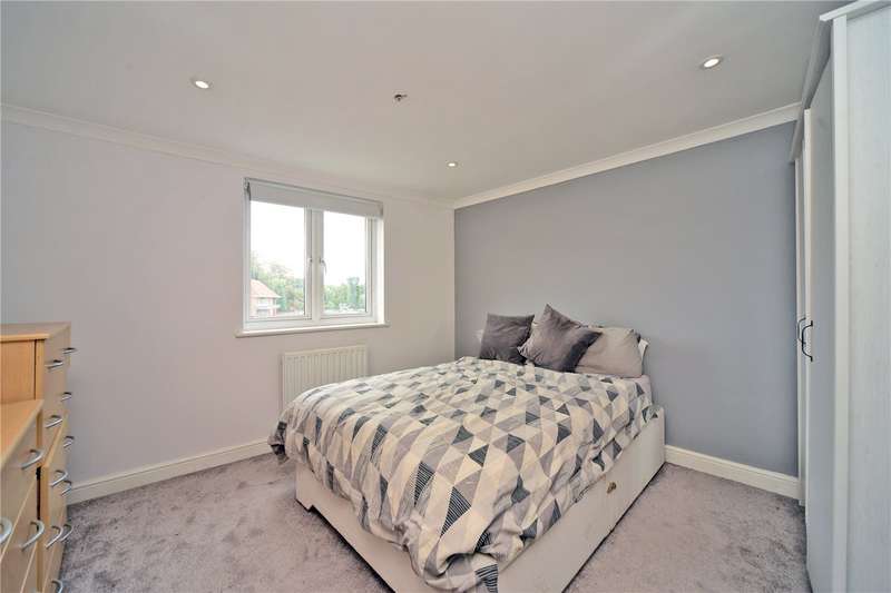 2 Bedroom Flat To Rent In High Street, Banstead, Surrey, SM7