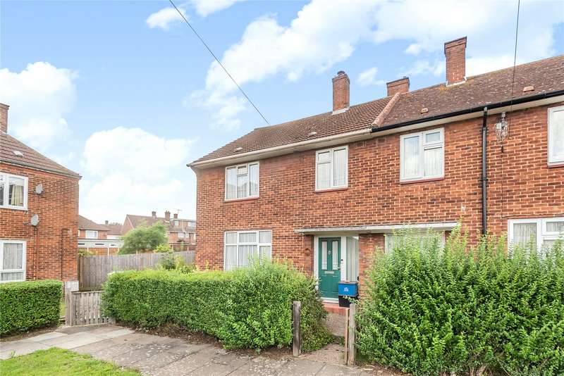 3 Bedroom End Of Terrace House For Sale In Manford Cross, Chigwell