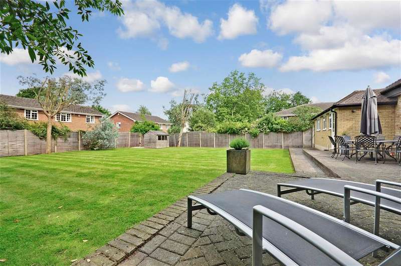 4 Bedroom Detached House For Sale In Banstead Road South, , Sutton