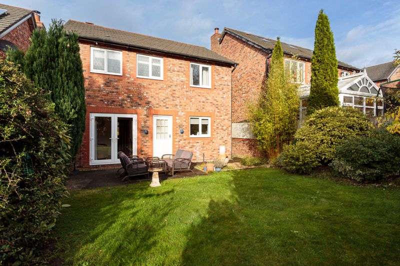3 Bedroom Property For Sale In Mereworth Drive, Kingsmead, Northwich, CW9