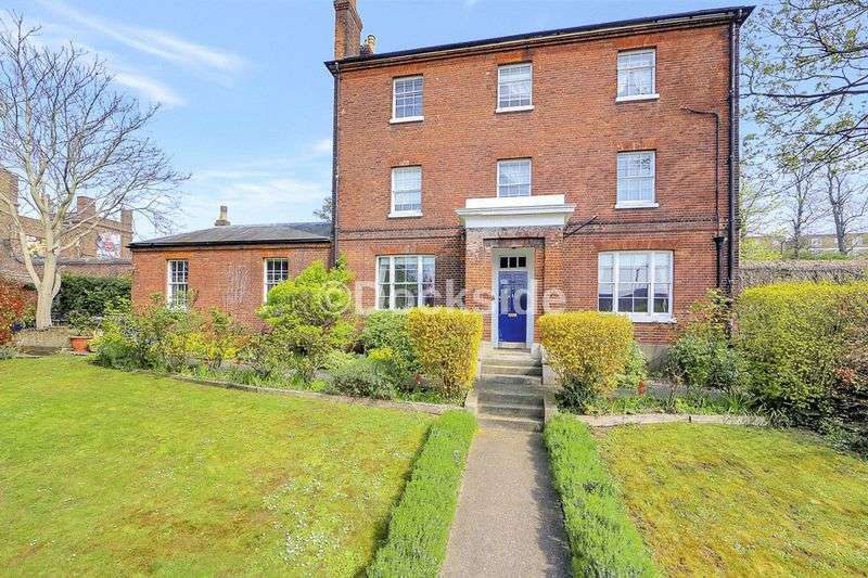 5 Bedroom Home For Sale In The Historic Dockyard, Chatham, ME4