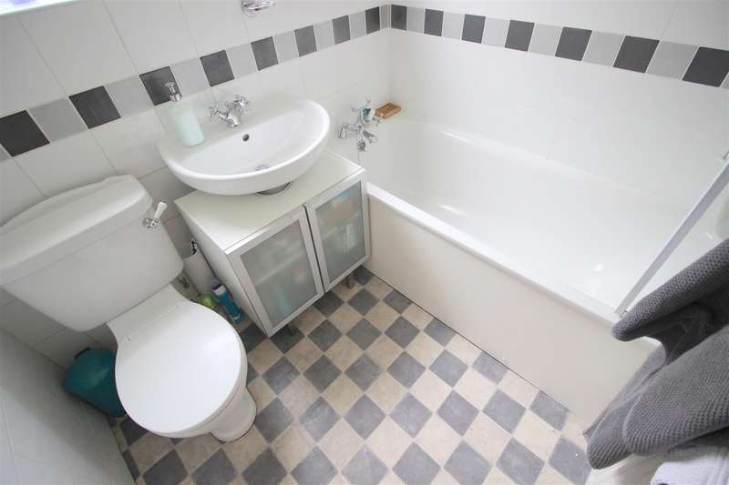 1 Bedroom Maisonette Flat To Rent In North View, Eastcote, HA5