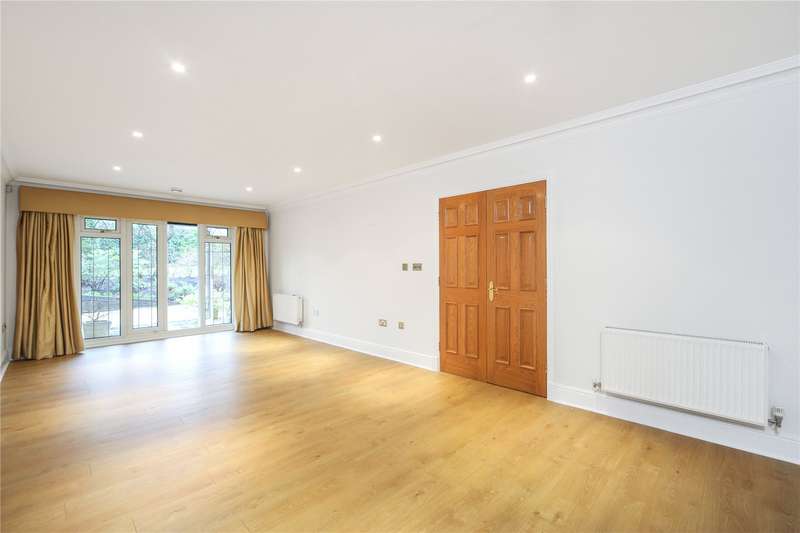 3 Bedroom Flat For Sale In Churchfields Avenue, Weybridge, Surrey, KT13