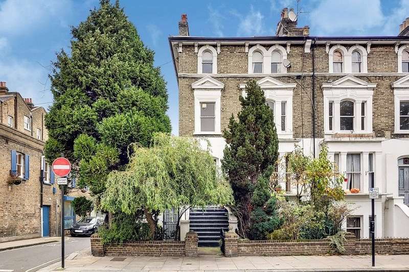 2 Bedroom Flat For Sale In Caversham Road, London, NW5